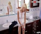 PINU SEX - #Lena Love #Eveline Neill - Hot Czech Lesbians Are Having A Moment After Bath from my pinu com