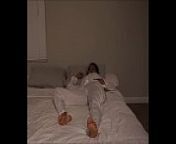 Desi Bhabi fucks herself in bed - Maya from sunny leone bed scene video