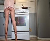 I ordered a prostitute to cook me breakfast, played with her holes and let me suck from small girl vs big cook