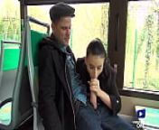Une &eacute;tudiante se fait baiser dans un bus devant des voyeurs ! from nelly mawaza videos