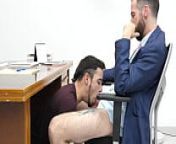 LA PUTITA DEL JEFE...HOW EXCITING IT IS TO FUCK IN THE OFFICE!!! BY LEO BULGARI, SEBAS SILVER & JUSTIN JETT from twinks seba terry