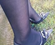 Giornate veramente piovose rendono le mie scarpe con il tacco molto sporche: vuoi leccarle tutte? from kenyan girls dagering in partysx news bd