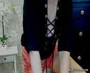 Busty German MILF on webcam solo show posing from busty blouse bhabhi