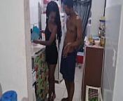 naughty husband finds his wife in the kitchen and wants to fuck her from porco transar