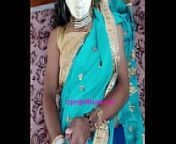 Indian sexy crossdresser Lara D'Souza in saree from indian shemale saree sex