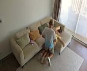 CHEATING HUSBAND FUCKS BABYSITTER FOR CANDY from 实物单挑顶球机作弊微信964816374 cbe