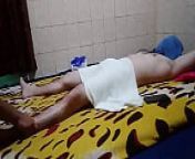 H&eacute;tero fica de pau duro durante massagem tailandesa from thai gay massage