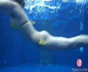 黄色のビキニが似合う彼女とプールデート、泳いでる姿を水中カメラで撮影してみました - 山中 真由実 [bmay-009] from lsn young ru 009