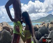 Young couple fucking hot on a public beach overlooking the sea from follando con una vista