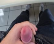 I jerk off in the office without getting caught from suzan sex