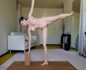 Hot Naked Yoga from soti bahan sath sex kya