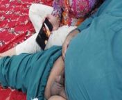 Pakistani Real Husband Wife Watching Porn On Mobile And Having Sex With Clear Hindi Audio from pakistani madrasa molvi old fuck gu