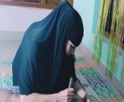 Spit And Clean Cock Blowjob - Hijabi from hijabi girl lip lock