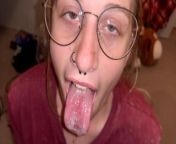 Teen with glasses deepthroats herself and begs for more! Made him cum in 1 min! from mesum sama anjing